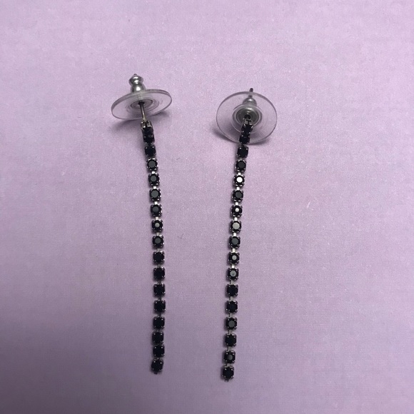 ๐ฅEUC! 6 Pairs of Pierced Earrings Bundle - Picture 6 of 8